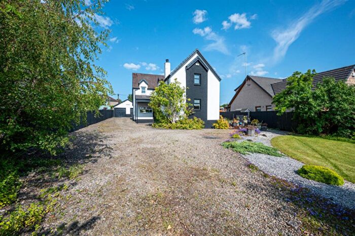 4 Bedroom Detached House For Sale In The Loaning, Motherwell, ML1