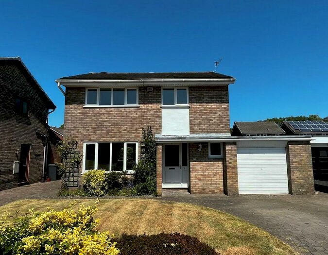 4 Bedroom Detached House To Rent In Langport Close, Fulwood, PR2