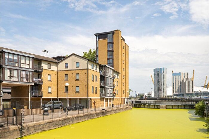 2 Bedroom Flat To Rent In Arran House, Raleana Road, London, E14