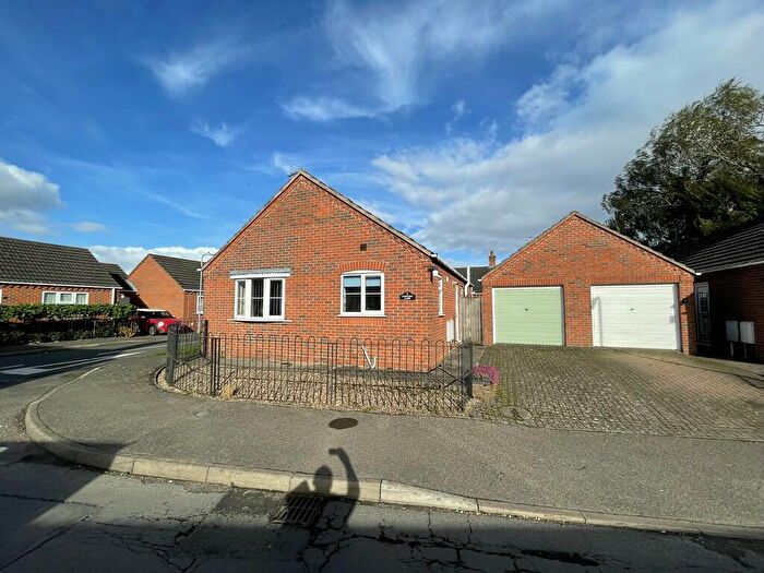2 Bedroom Detached Bungalow For Sale In Fishpond Lane, Holbeach, PE12