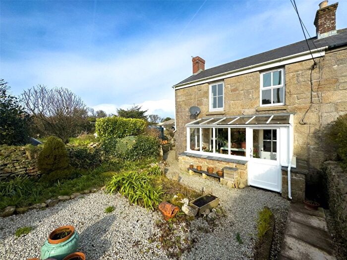 2 Bedroom End Of Terrace House For Sale In Ponds Hill, Pendeen, TR19