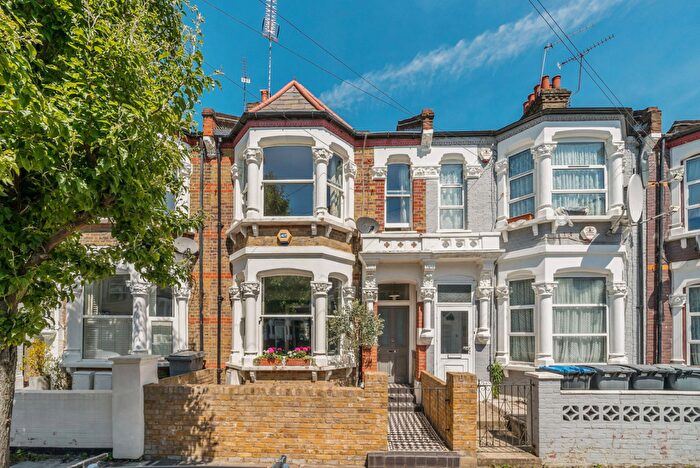 4 Bedroom Terraced House For Sale In Ashburnham Road, NW10