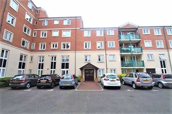 1 Bedroom Property To Rent In Hamlet Court Road, Westcliff-On-Sea, SS0