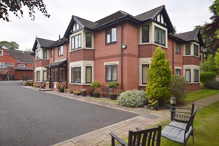 2 Bedroom Apartment To Rent In Sweetstone Gardens, Sharples, BL1