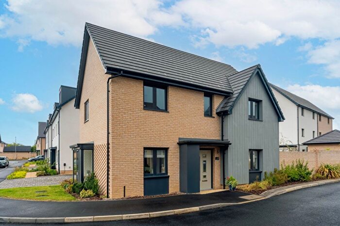 4 Bedroom Detached House For Sale In Windmill Close, Over, CB24