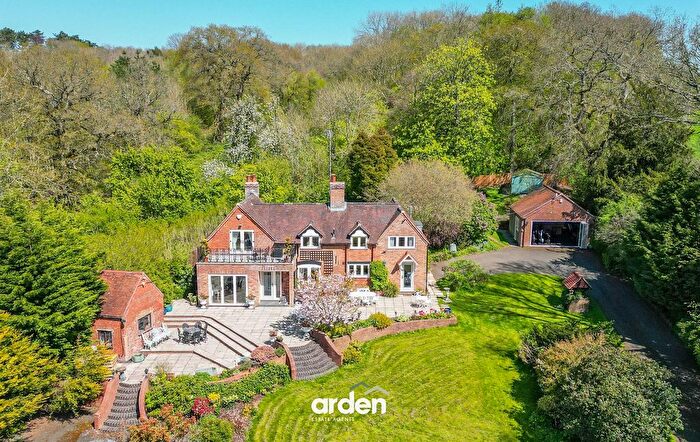 3 Bedroom Detached House For Sale In Lea End Lane, Birmingham, B38