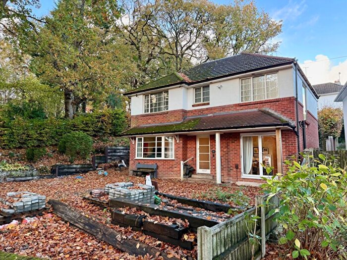 4 Bedroom Detached House For Sale In Hatherden Avenue, Lower Parkstone, BH14