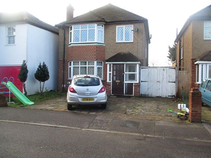 4 Bedroom Terraced House To Rent In Chapel Lane, Hillingdon, UB8