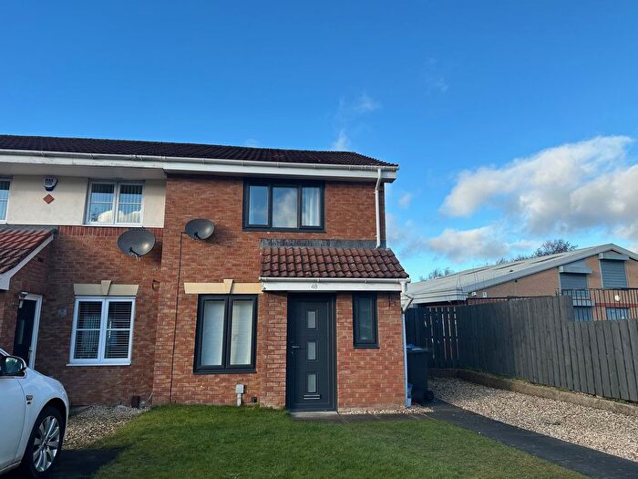 3 Bedroom Semi Detached House To Rent In Leys Park, Hamilton, ML3