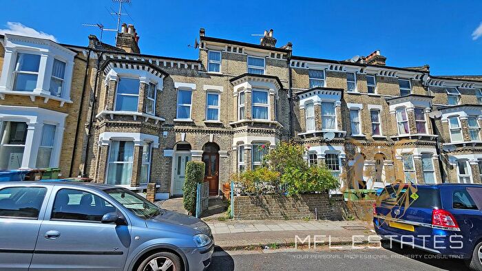 1 Bedroom Flat To Rent In Shenley Road, London, SE5