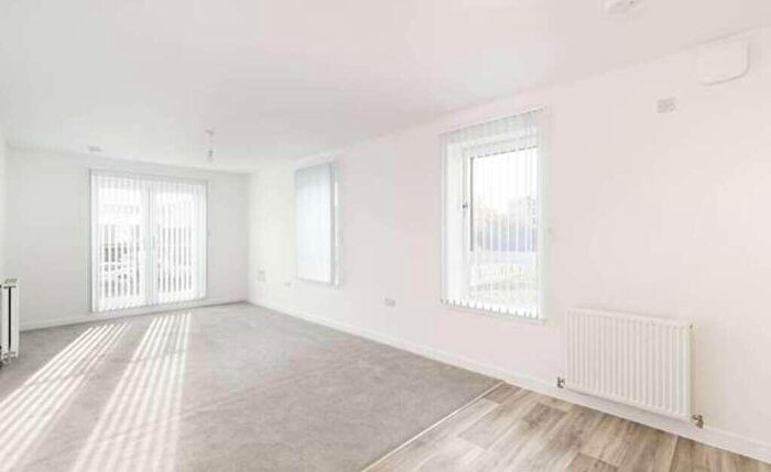 2 Bedroom Apartment To Rent In Coll Grove, Glasgow, G21