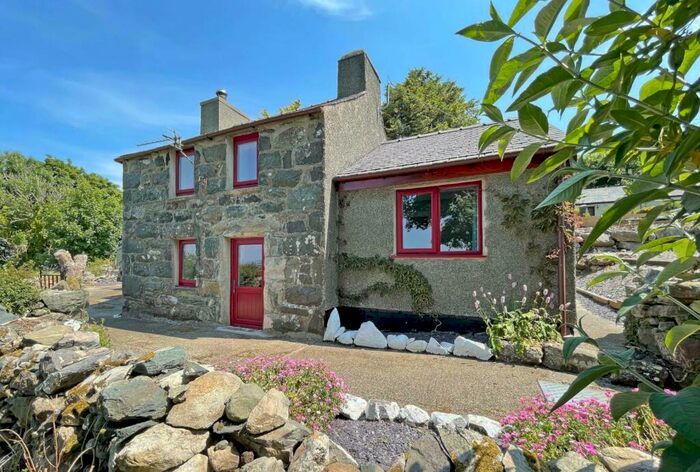 3 Bedroom House For Sale In Ceunant, Caernarfon, Gwynedd, LL55