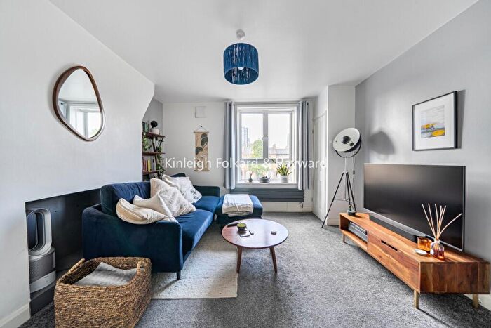 2 Bedroom Flat To Rent In Browning Street, London, SE17