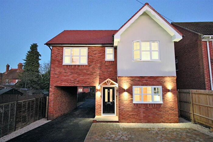 3 Bedroom Detached House To Rent In Camden Road, Maidenhead, Berkshire, SL6