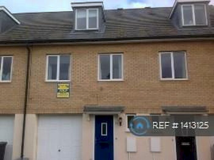 3 Bedroom Terraced House To Rent In Bank Avenue, Peterborough, PE7