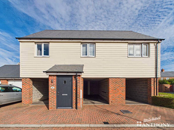 2 Bedroom Detached House For Sale In Morello Close, Aylesbury, HP18