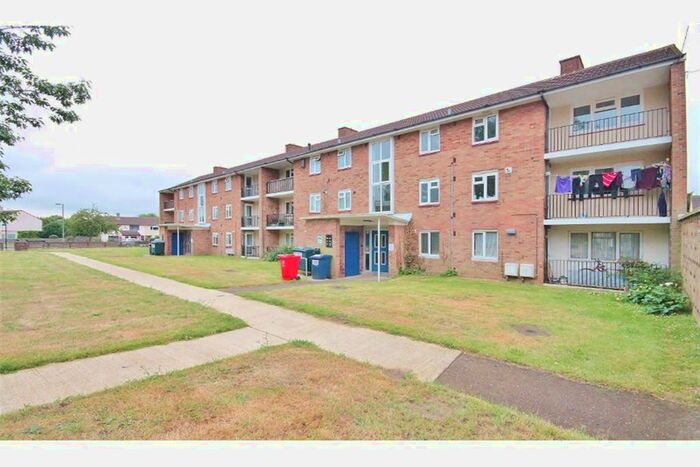 2 Bedroom Flat To Rent In Grange Road, Littlemore, Oxford, OX4