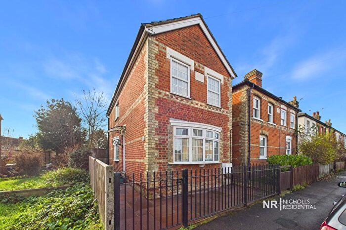 2 Bedroom Detached House For Sale In Clayton Road, Chessington, Surrey., KT9