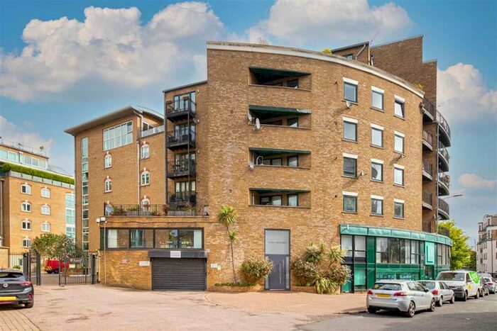 2 Bedroom Flat To Rent In Rotherhithe Street, London, SE16