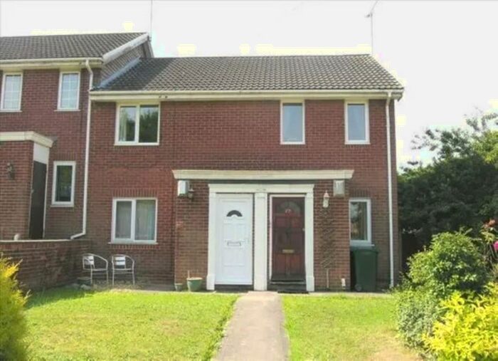 2 Bedroom Flat To Rent In Wenlock Way, Saltney, CH4