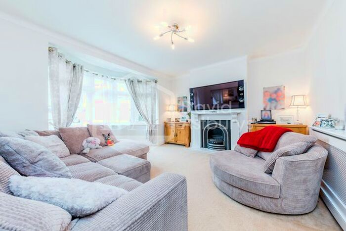 5 Bedroom Terraced House To Rent In Fernleigh Road, Winchmore Hill, London N21