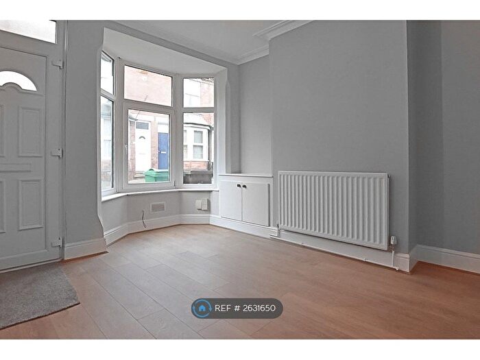 2 Bedroom Terraced House To Rent In St. Stephens Avenue, Nottingham, NG2