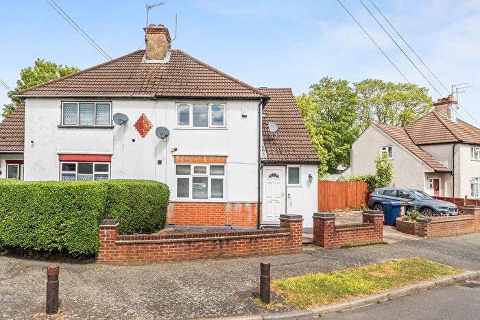 3 Bedroom Semi Detached House For Sale In Greenway, Pinner, HA5