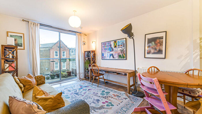 1 Bedroom Flat For Sale In Rye Lane, London, SE15