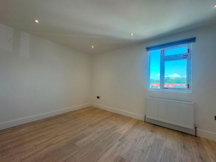 2 Bedroom Flat To Rent In Swanley Centre, Swanley, BR8