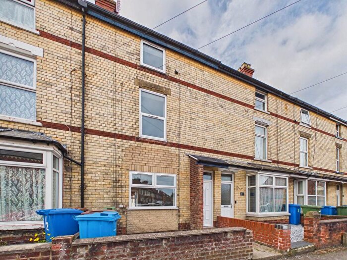 4 Bedroom Terraced House To Rent In Bed Mid-Terraced House, Havelock Street, Bridlington, YO16