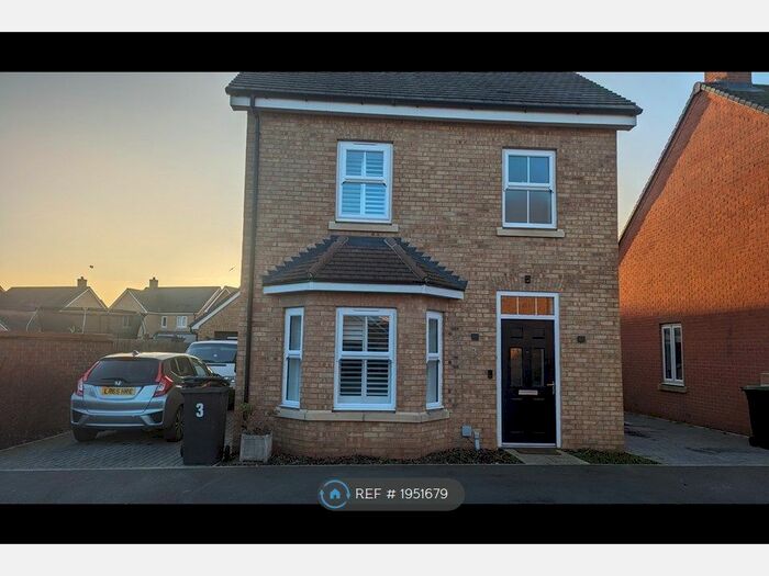 3 Bedroom Detached House To Rent In Carter Meadow, Biggleswade, SG18