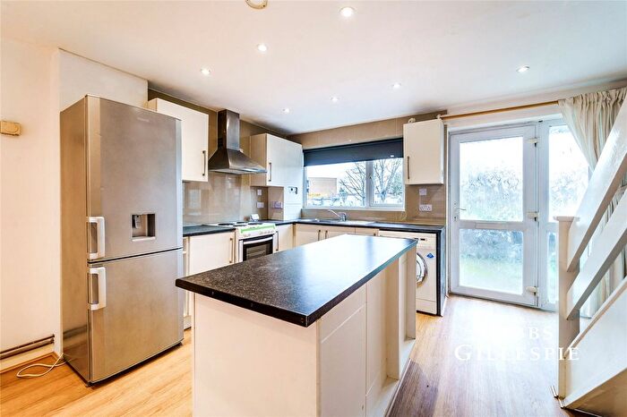 2 Bedroom Terraced House To Rent In Norwood Road, Southall, UB2