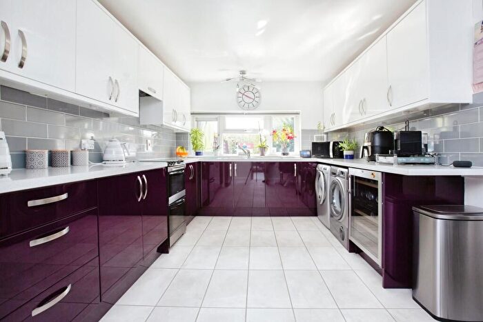 3 Bedroom Terraced House For Sale In Ellisgill Court, Milton Keynes, MK13