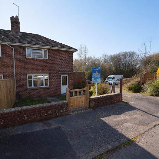 2 Bedroom Semi Detached House For Sale In Scott Close, Wallisdown, Poole, BH12