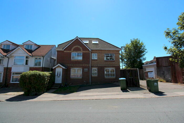 2 Bedroom Flat To Rent In Bowden Lane, Mill Court, SO17