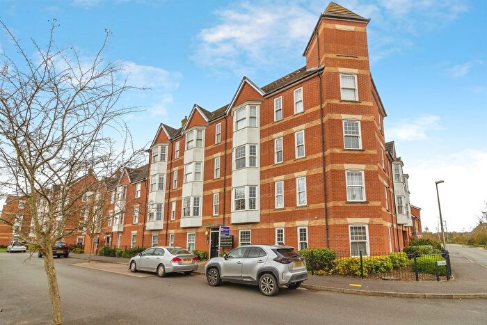 2 Bedroom Flat For Sale In Kiln Drive, Woburn Sands, Milton Keynes, MK17