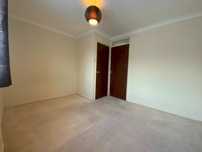 2 Bedroom Property To Rent In Miersfield, High Wycombe, HP11