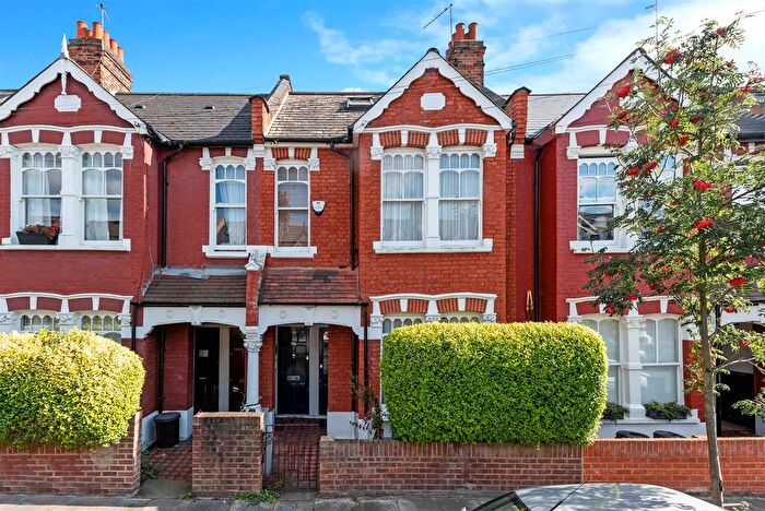 3 Bedroom Flat To Rent In Parfrey Street, London, W6