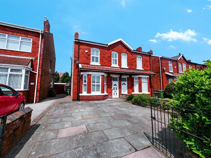 3 Bedroom Semi Detached House For Sale In Bedford Road, Birkdale, Southport, Merseyside, PR8