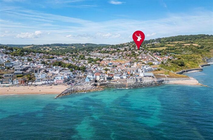 2 Bedroom Flat For Sale In Charmouth Road, Lyme Regis, DT7