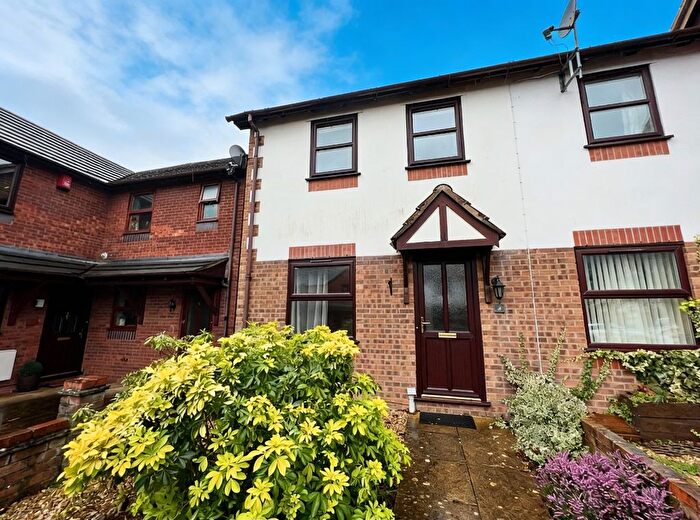 2 Bedroom Property To Rent In Chardstock Close, Exeter, EX1