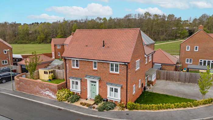 3 Bedroom Semi-Detached House For Sale In Hazel Way, Whitchurch, RG28