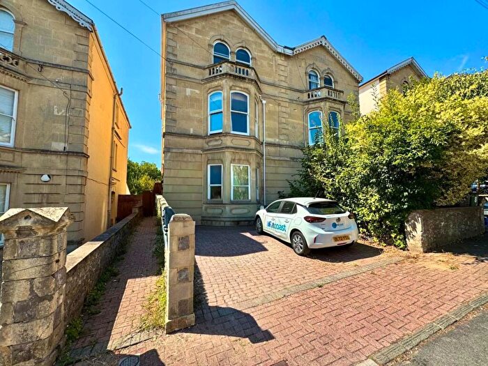 2 Bedroom Apartment To Rent In West Shrubbery, Redland, Bristol, BS6
