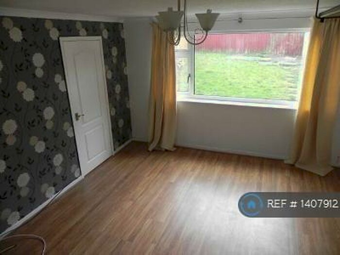 3 Bedroom Semi-Detached House To Rent In Llysgwyn, Swansea, SA6