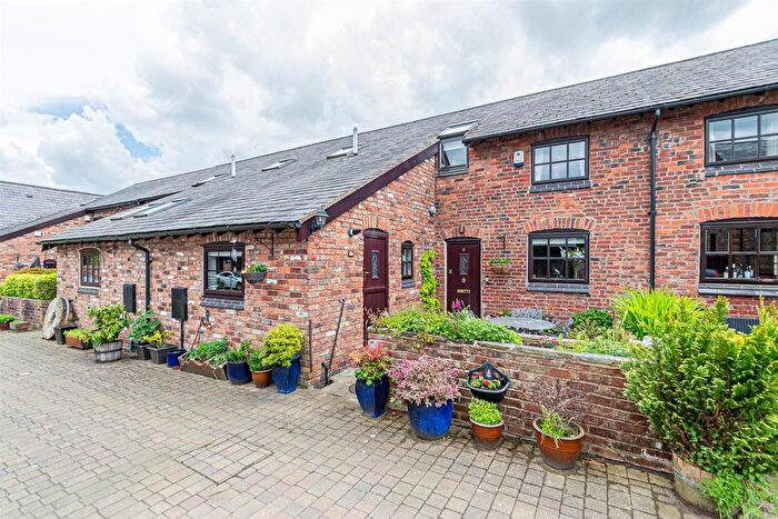 3 Bedroom Barn Conversion For Sale In Hall Lane, Lower Stretton, Warrington, WA4