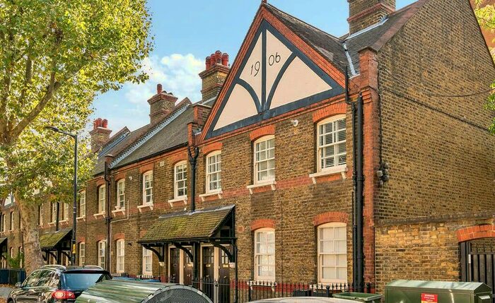 1 Bedroom Apartment To Rent In Merrow Street, London, SE17