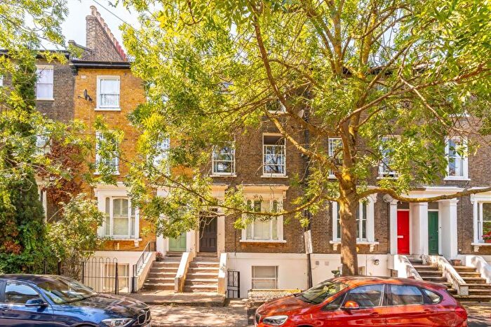 2 Bedroom Flat For Sale In Nettleton Road, New Cross, SE14