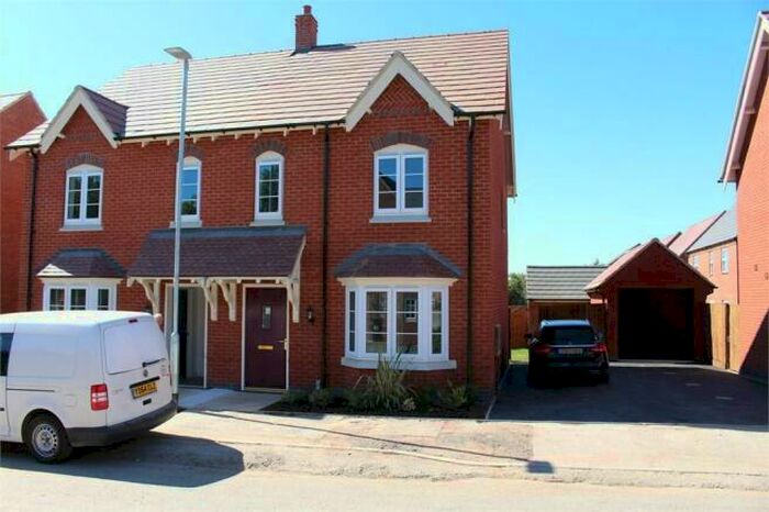 3 Bedroom Semi-Detached House To Rent In Gloster Road, Lutterworth, LE17