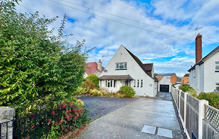 3 Bedroom Detached House For Sale In Glan Y Mor Road, Penrhyn Bay, Llandudno, LL30