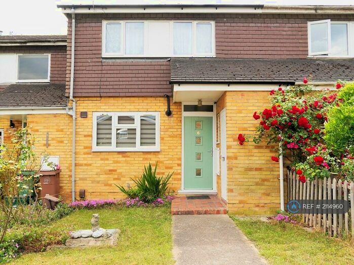 3 Bedroom Terraced House To Rent In Rose End, Worcester Park, KT4